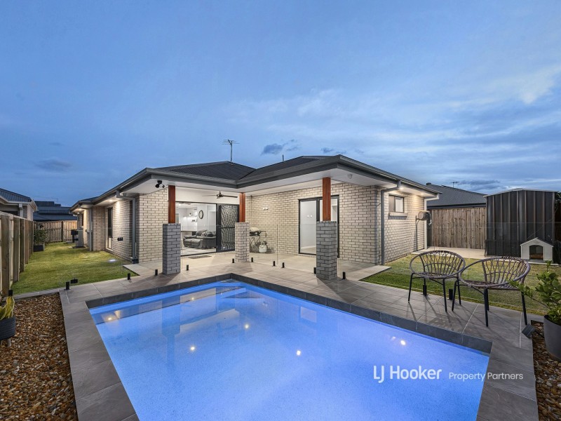 24 Ironbark Avenue, Park Ridge QLD 4125