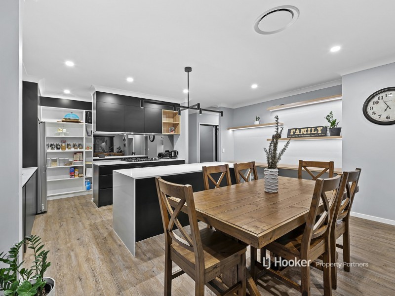 24 Ironbark Avenue, Park Ridge QLD 4125