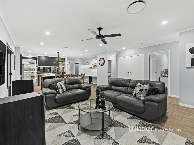 24 Ironbark Avenue, Park Ridge QLD 4125