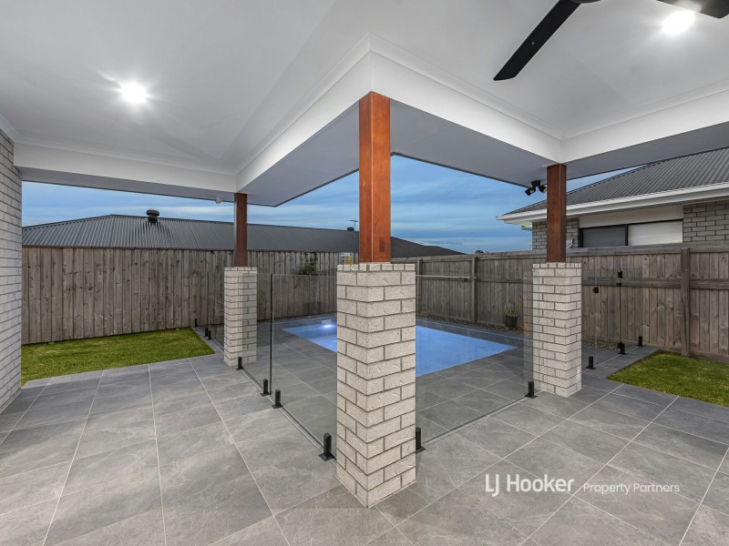 24 Ironbark Avenue, Park Ridge QLD 4125