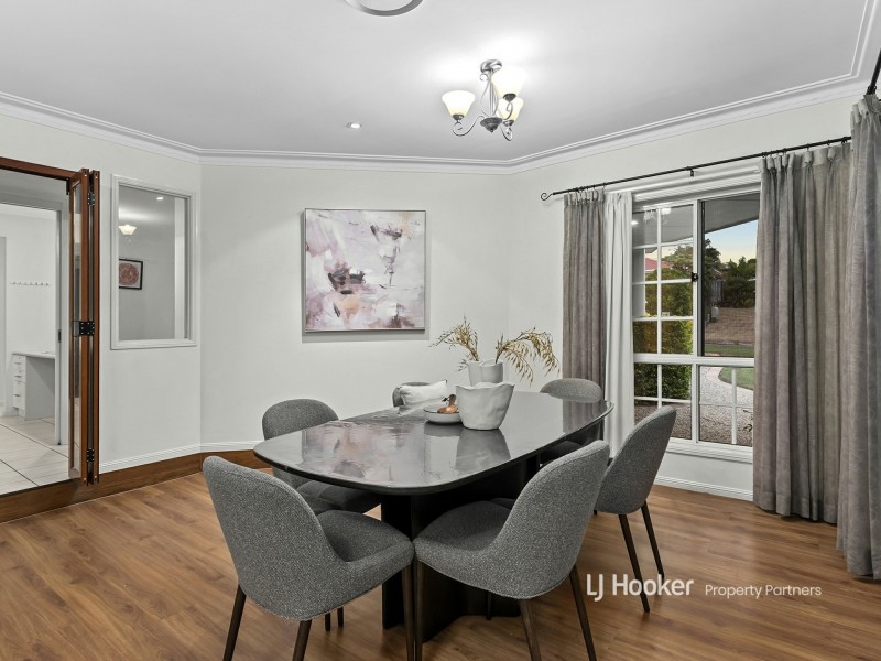 5 Lexington Place, Wishart QLD 4122