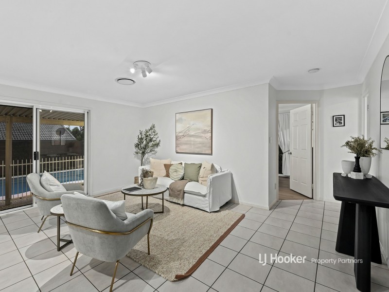 5 Lexington Place, Wishart QLD 4122