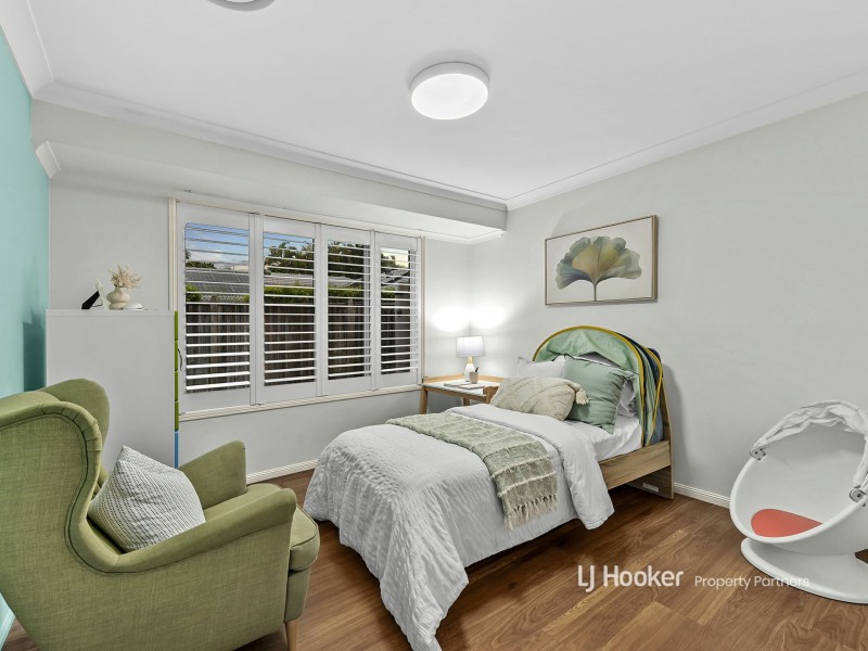 5 Lexington Place, Wishart QLD 4122