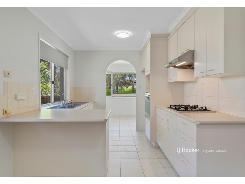 18 Brooklands Street, Eight Mile Plains QLD 4113