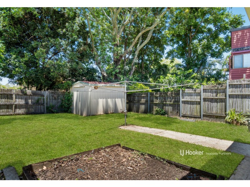 18 Brooklands Street, Eight Mile Plains QLD 4113