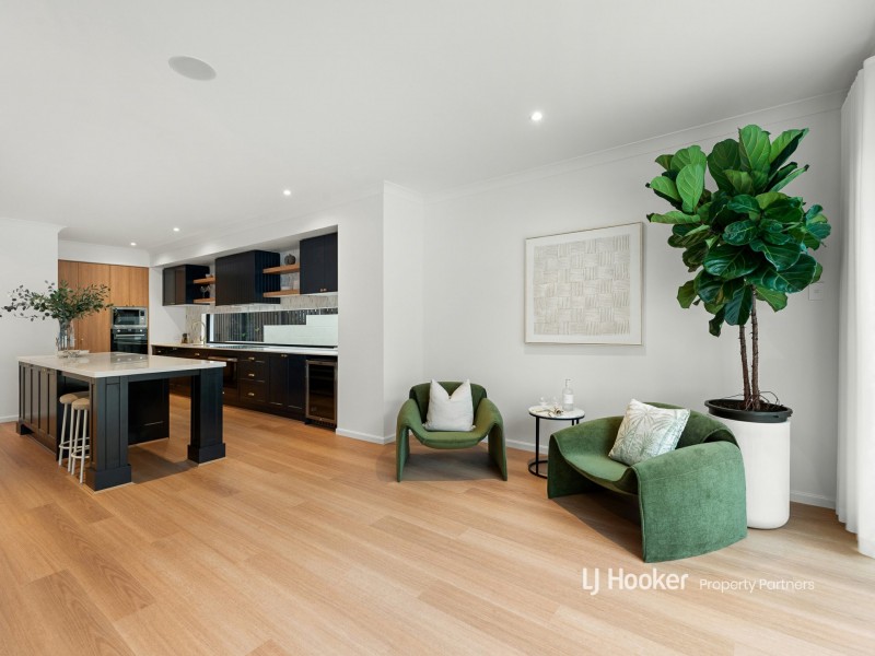 30 Walker Street, Coorparoo QLD 4151