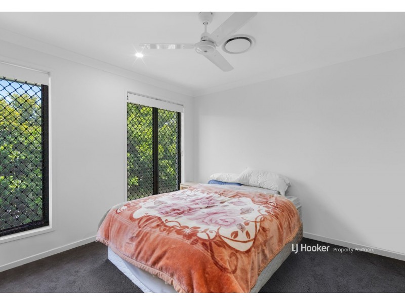 10 Heseltine Place, Pallara QLD 4110