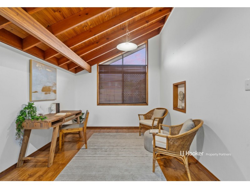 1 Pierce Court, Stretton QLD 4116