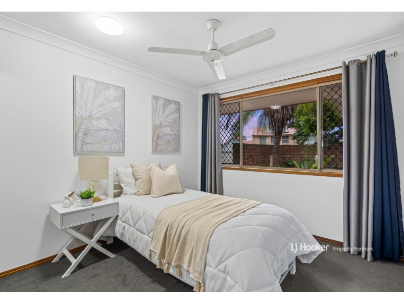 1 Pierce Court, Stretton QLD 4116