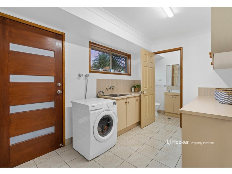 1 Pierce Court, Stretton QLD 4116