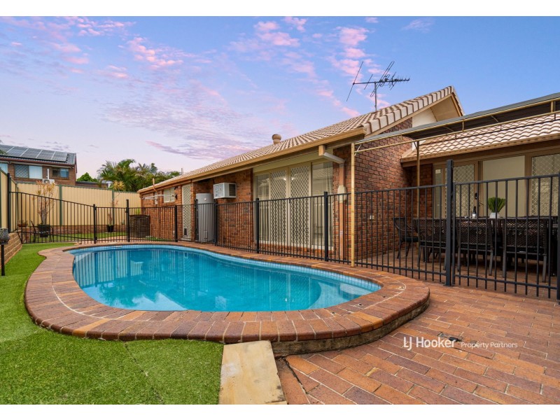 1 Pierce Court, Stretton QLD 4116