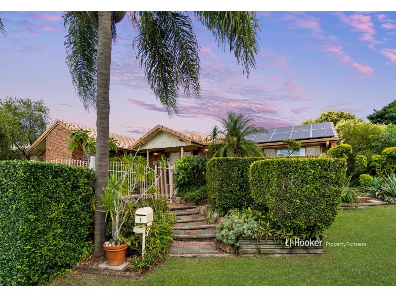 1 Pierce Court, Stretton QLD 4116