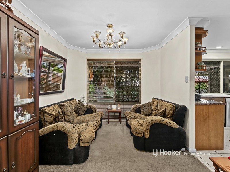 413 Kessels Road, Robertson QLD 4109