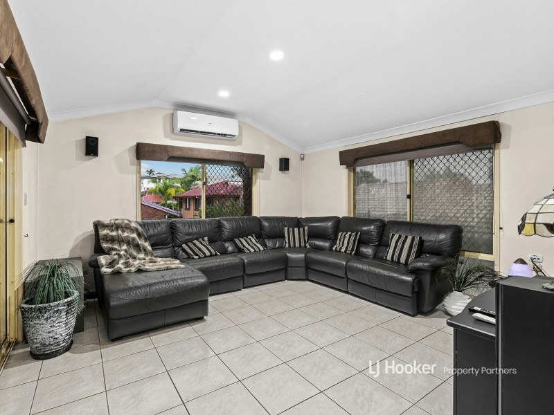 413 Kessels Road, Robertson QLD 4109