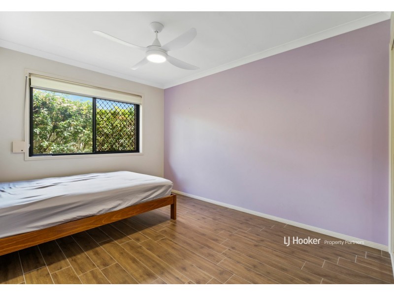 48 Pinedale Crescent, Parkinson QLD 4115