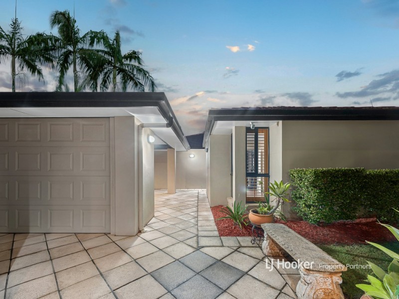 15 Angophora Street, Robertson QLD 4109