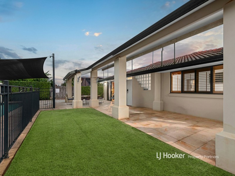 15 Angophora Street, Robertson QLD 4109