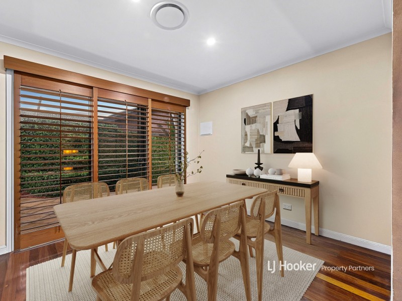 15 Angophora Street, Robertson QLD 4109