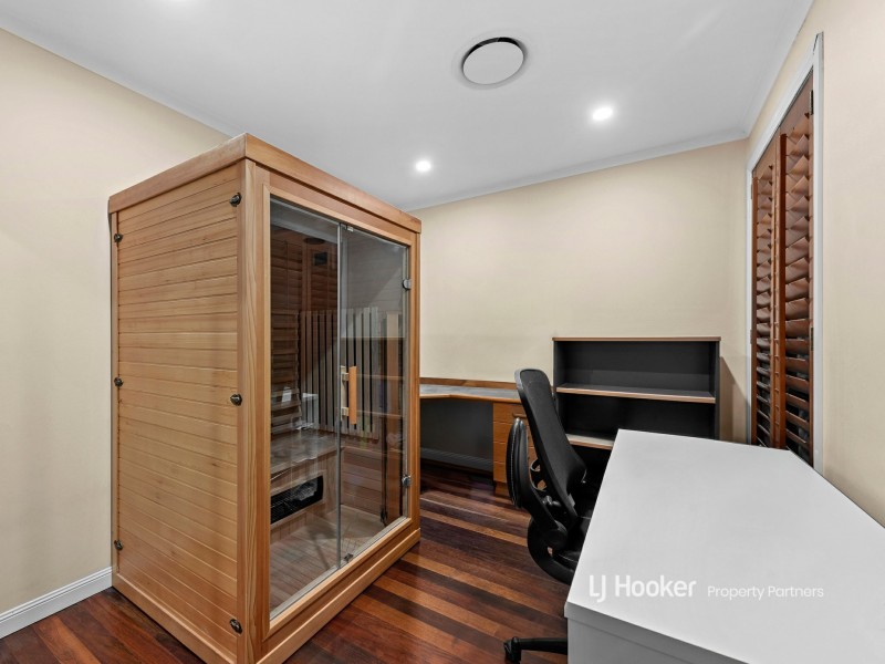 15 Angophora Street, Robertson QLD 4109