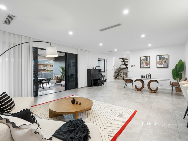 73 Davrod Street, Robertson QLD 4109