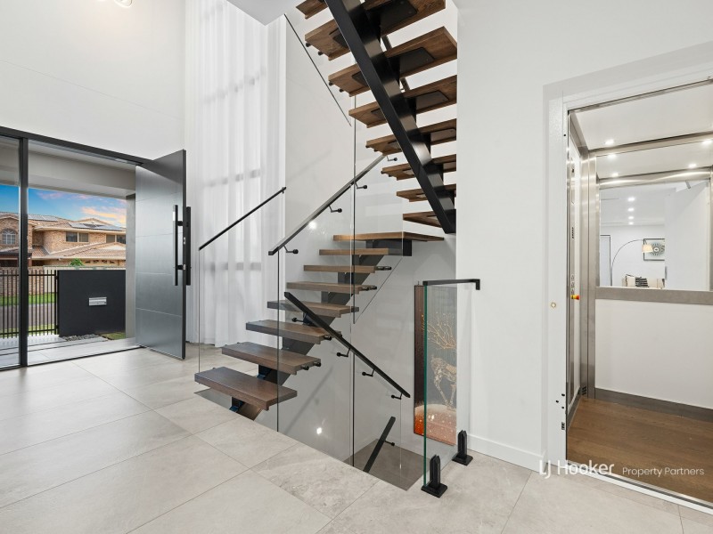 73 Davrod Street, Robertson QLD 4109