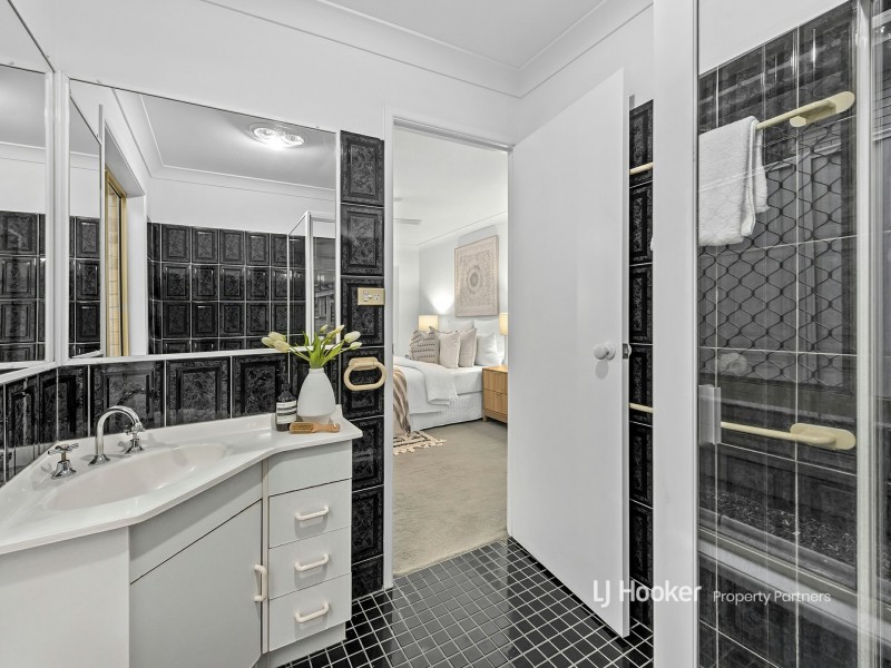 205 Ham Road, Wishart QLD 4122