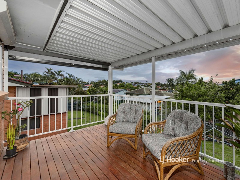 19 Danina Street, Mansfield QLD 4122