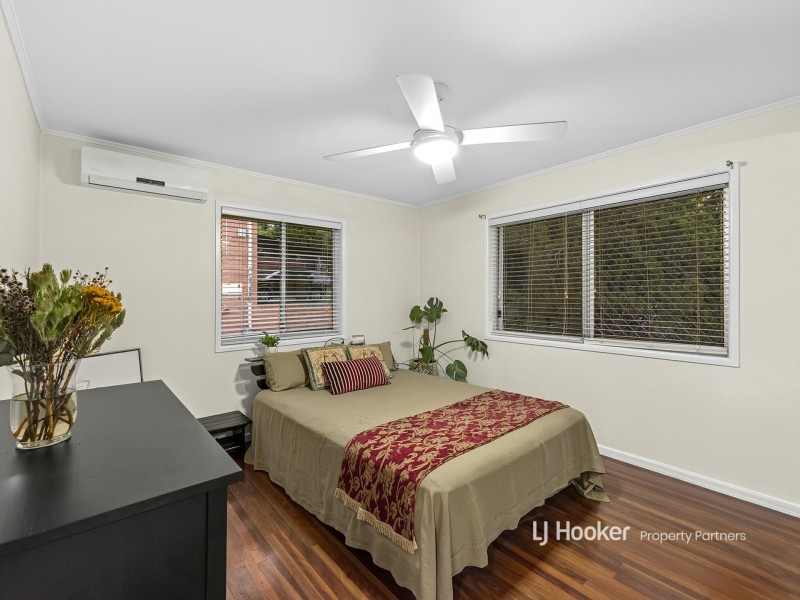 19 Danina Street, Mansfield QLD 4122