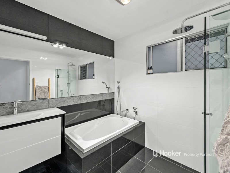 19 Danina Street, Mansfield QLD 4122