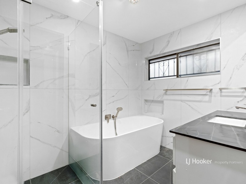 45 Faringdon Street, Robertson QLD 4109