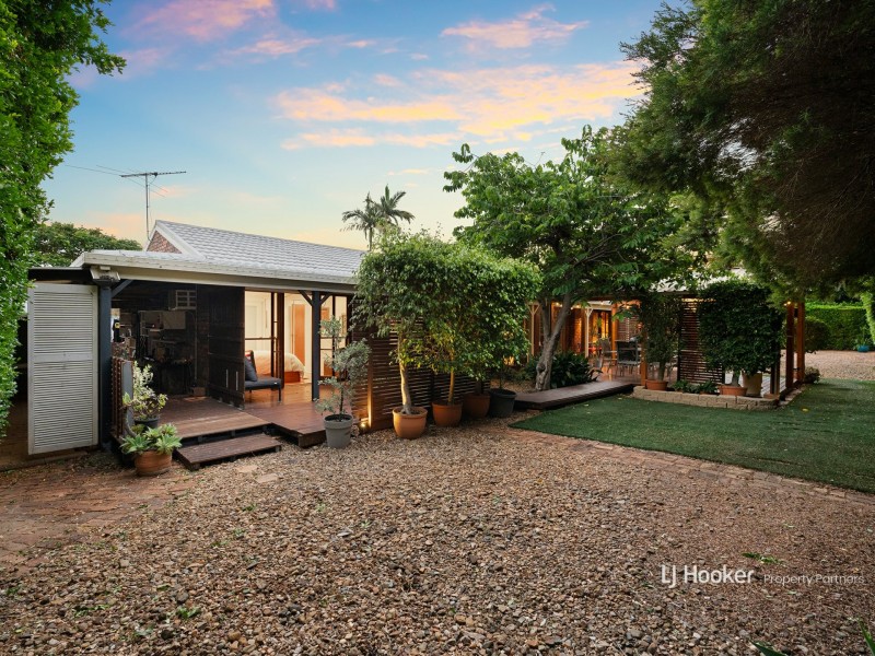 45 Faringdon Street, Robertson QLD 4109