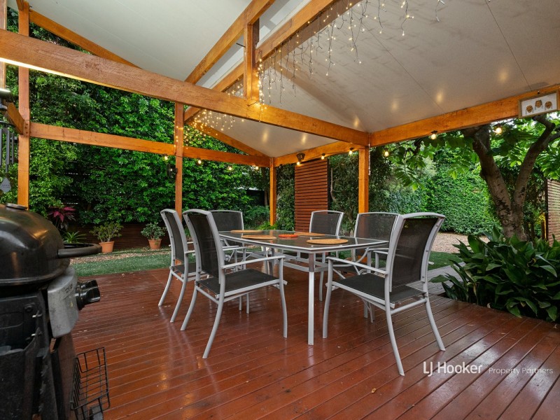 45 Faringdon Street, Robertson QLD 4109