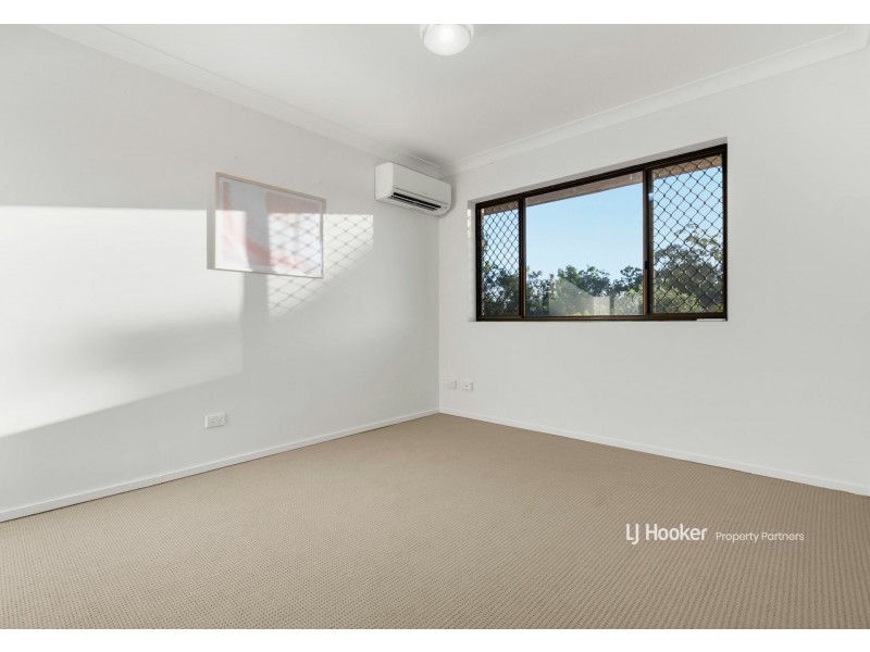 24 Cadogan Street, Carindale QLD 4152