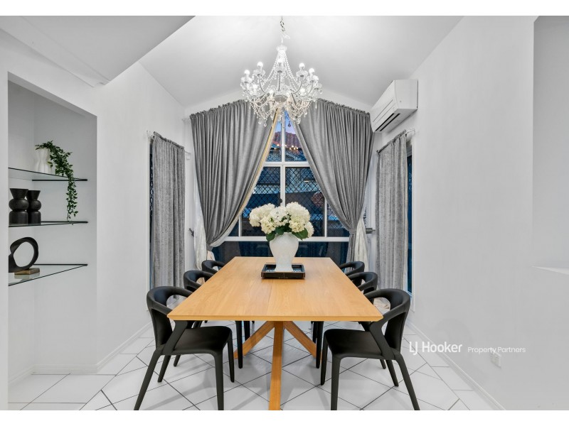 3 Trafalgar Close, Stretton QLD 4116