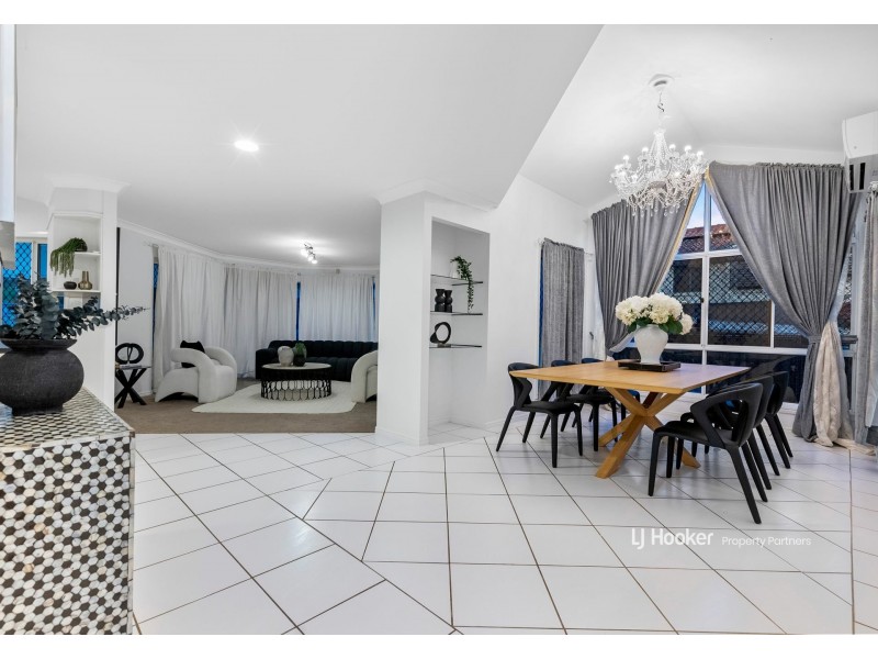 3 Trafalgar Close, Stretton QLD 4116