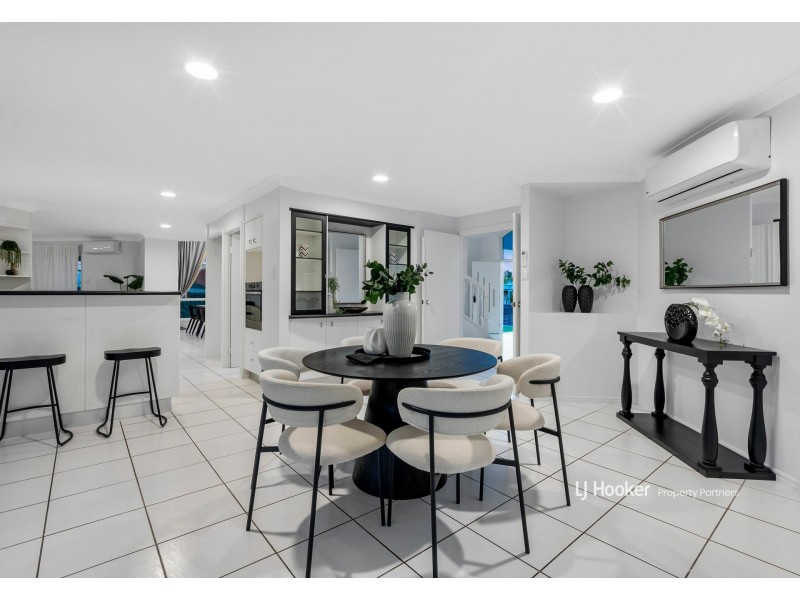 3 Trafalgar Close, Stretton QLD 4116