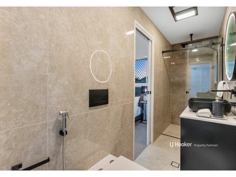 3 Trafalgar Close, Stretton QLD 4116