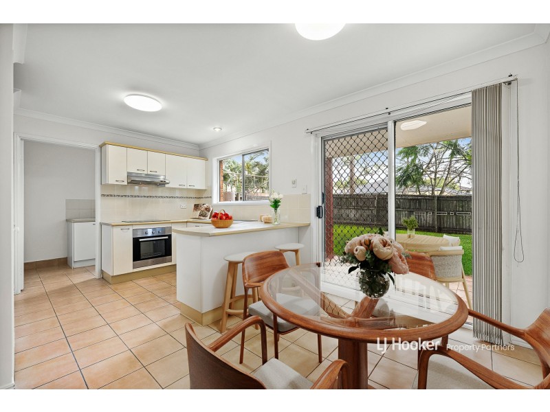 28/8 Honeysuckle Way, Calamvale QLD 4116