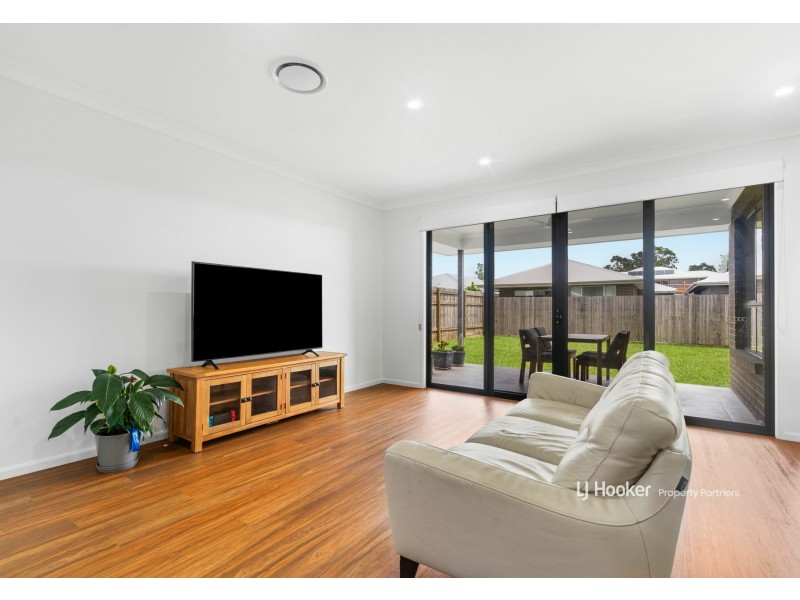 10 Loupos Street, Pallara QLD 4110