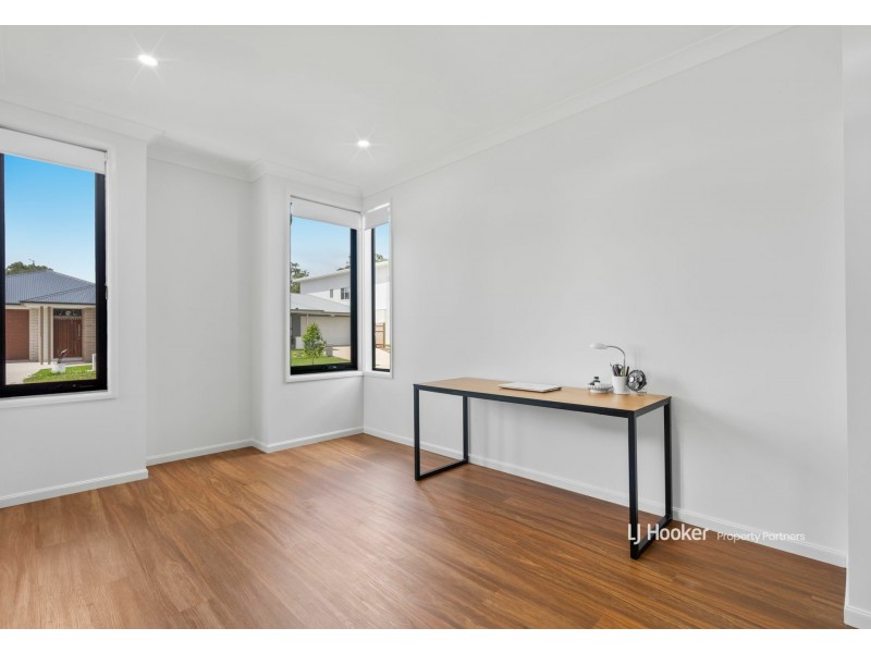 10 Loupos Street, Pallara QLD 4110