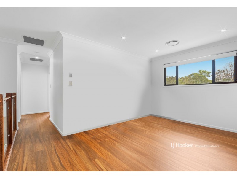 10 Loupos Street, Pallara QLD 4110