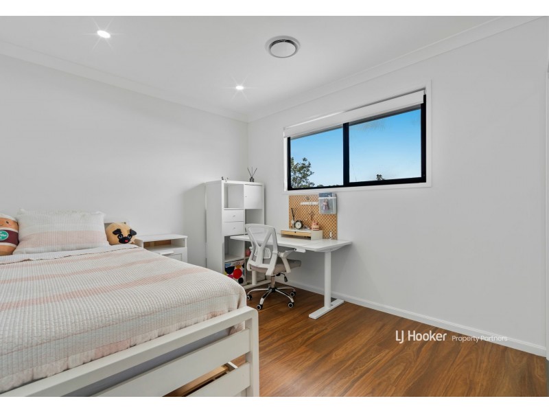 10 Loupos Street, Pallara QLD 4110