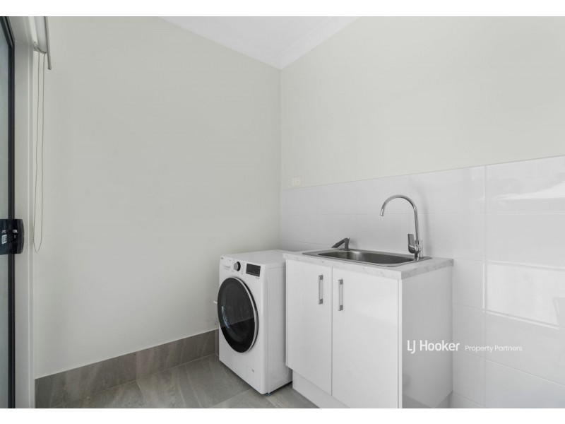 10 Loupos Street, Pallara QLD 4110