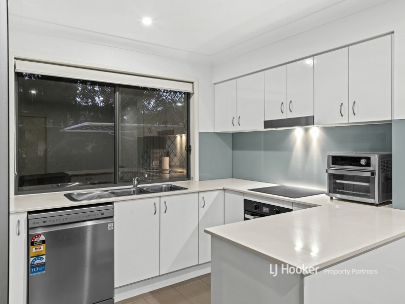 18/30 Girraween Crescent, Parkinson QLD 4115