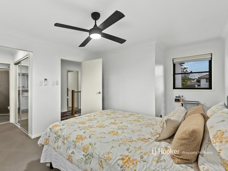 18/30 Girraween Crescent, Parkinson QLD 4115