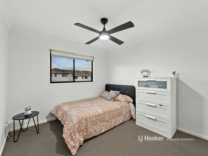 18/30 Girraween Crescent, Parkinson QLD 4115