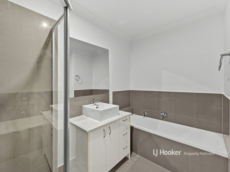 18/30 Girraween Crescent, Parkinson QLD 4115