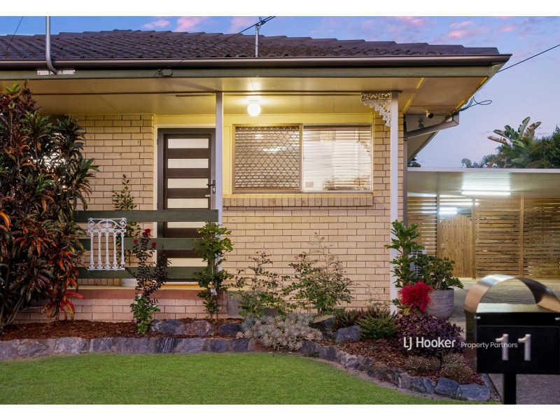 11 Whitfield Avenue, Springwood QLD 4127