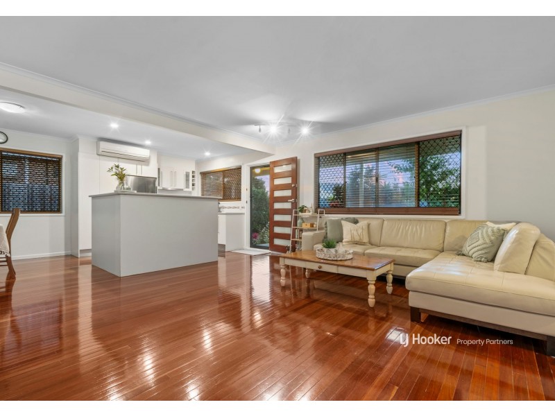 11 Whitfield Avenue, Springwood QLD 4127