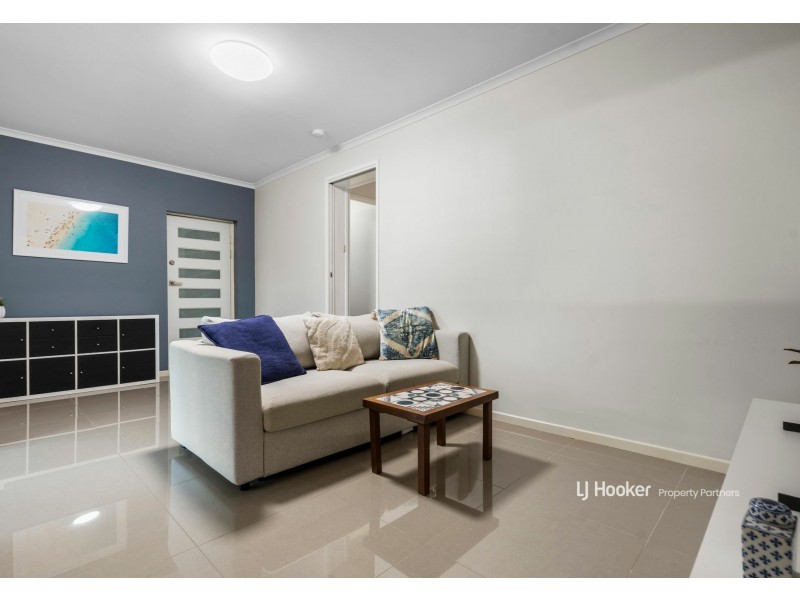 11 Whitfield Avenue, Springwood QLD 4127